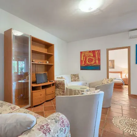 Apartment Mareonda.2
